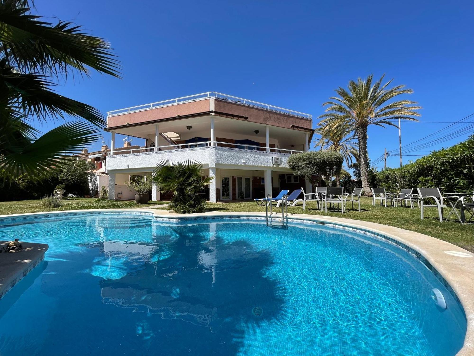 Anna'S Garden Bed and Breakfast Τορεβιέχα Εξωτερικό φωτογραφία