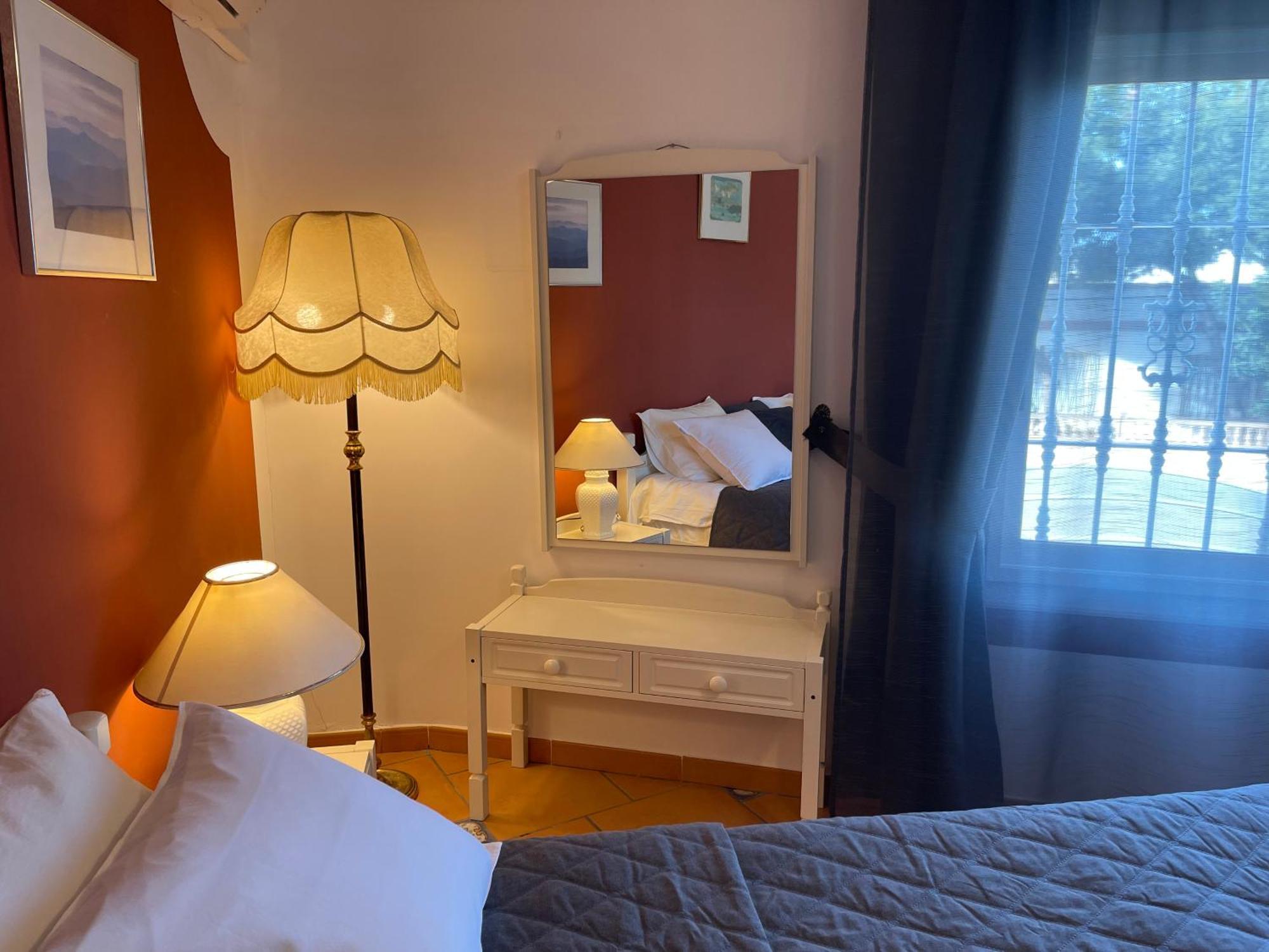 Anna'S Garden Bed and Breakfast Τορεβιέχα Δωμάτιο φωτογραφία