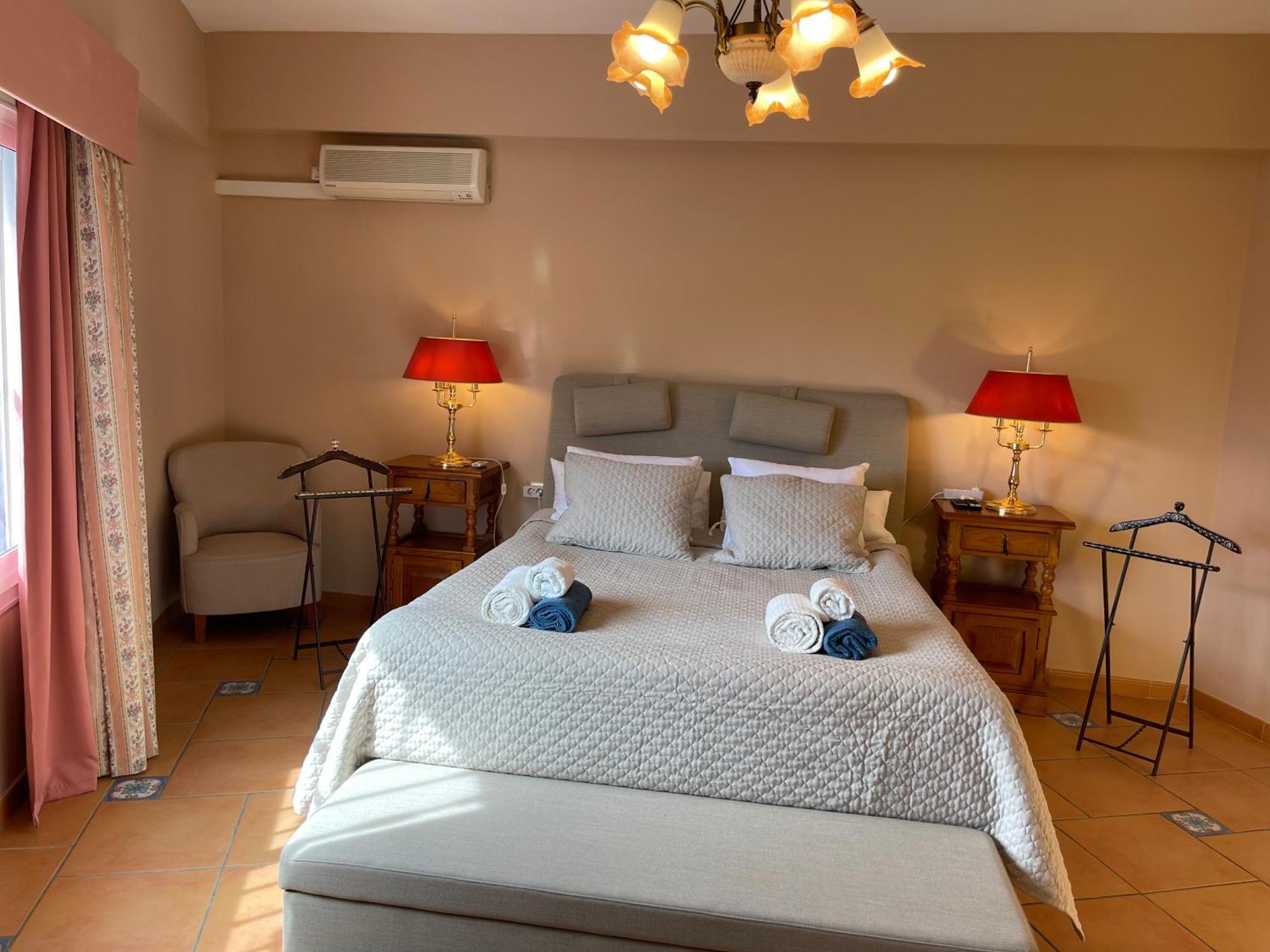 Anna'S Garden Bed and Breakfast Τορεβιέχα Δωμάτιο φωτογραφία