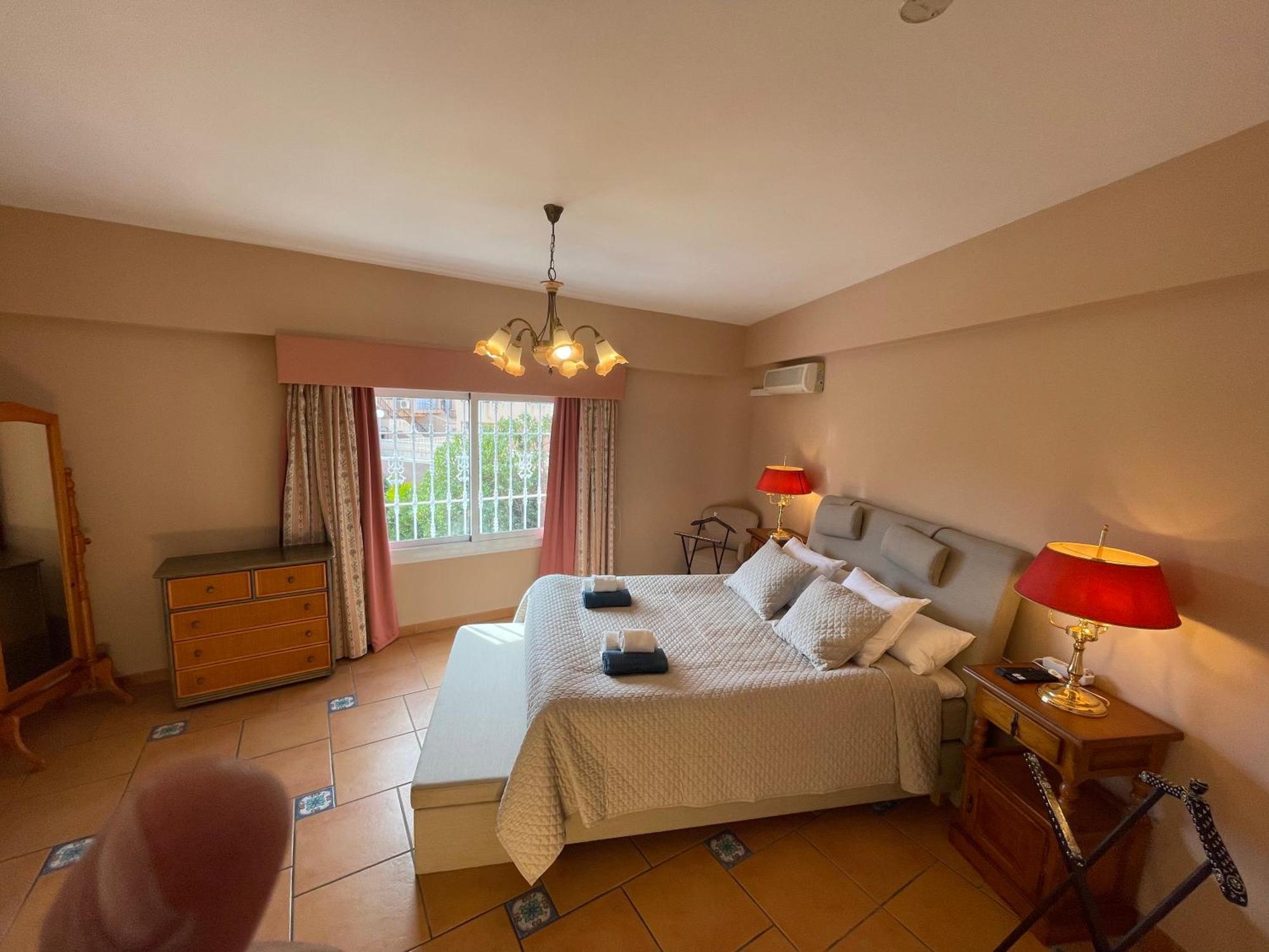 Anna'S Garden Bed and Breakfast Τορεβιέχα Δωμάτιο φωτογραφία